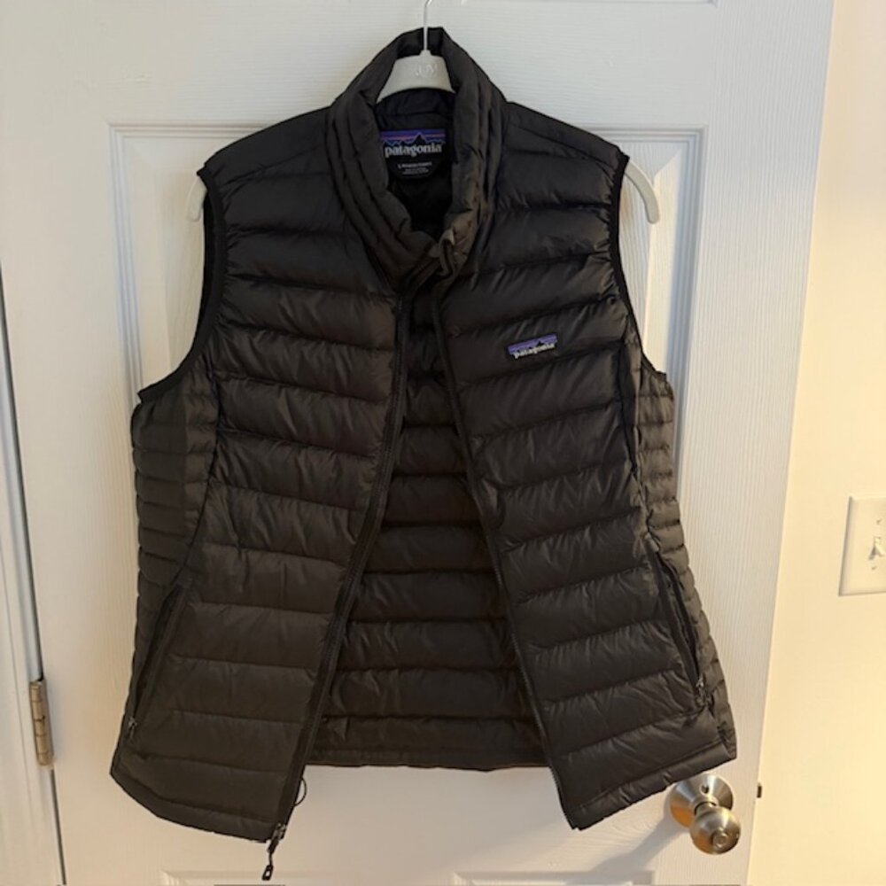 Patagonia Women's Insulated Down Vest, Black, Size Large